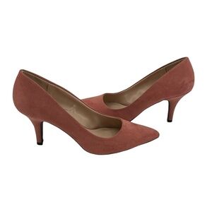 Qupid Pink Suede Pointed Toe Kitten Heels Size 9 Women's